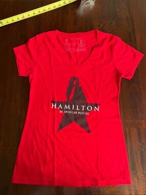 Hamilton women's cut small red T-shirt 
Eliza and Hamilton on the Star